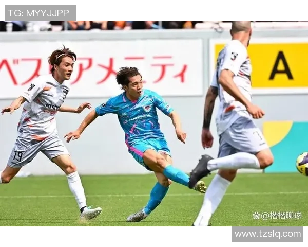 熊本深红迎战山口雷法全力争胜展现球队实力与斗志